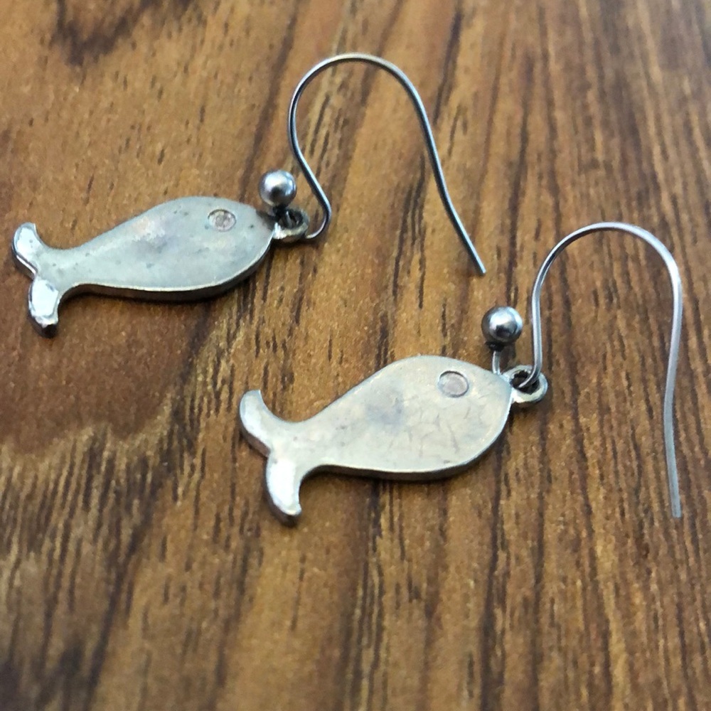 BEAUTIFUL ESTATE SALE SILVER FISH EARRINGS